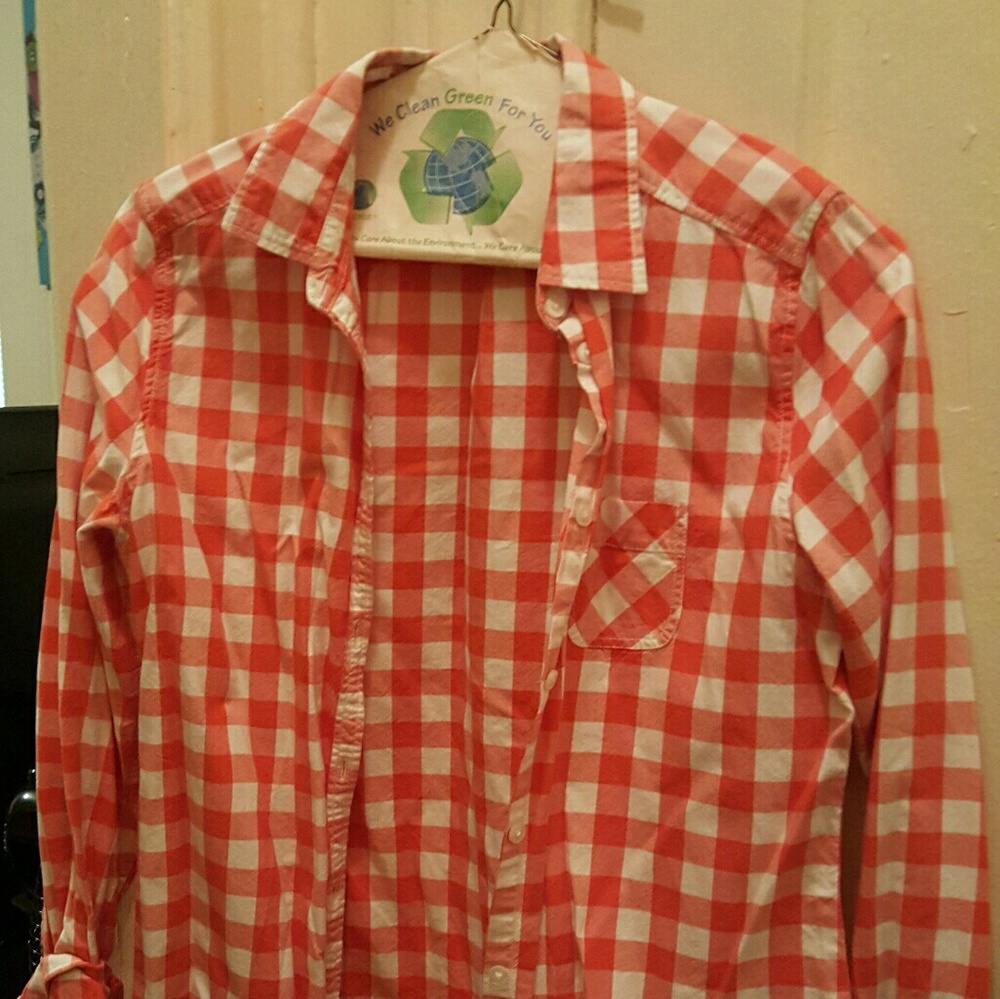 American Eagle shirt